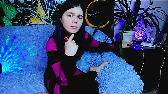 PussySaurus  online show from February 5, 1:00 pm