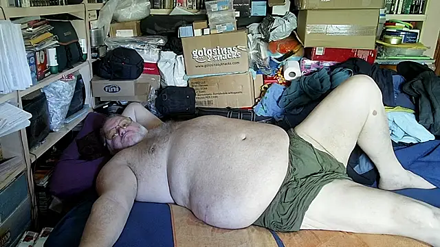 hadeszeuss2 online show from June 12, 3:00 pm