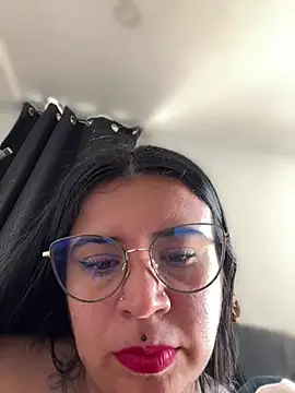 Devilsweet17 online show from March 21, 8:01 pm