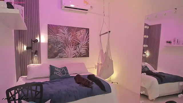 emma alice  online show from September 25, 12:09 pm