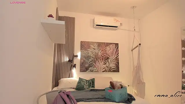 emma alice  online show from October 17, 12:19 pm