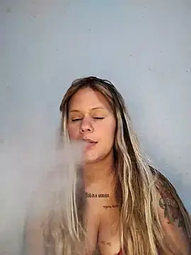 Snapshot of perolaar chatting on February 18, 3:42 am perolaar online show from February 18, 3:42 am