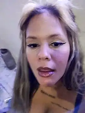 Snapshot of perolaar chatting on March 2, 2:08 am perolaar online show from March 2, 2:08 am