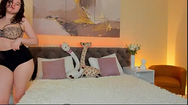 Ariella Sol online show from January 22, 1:10 am