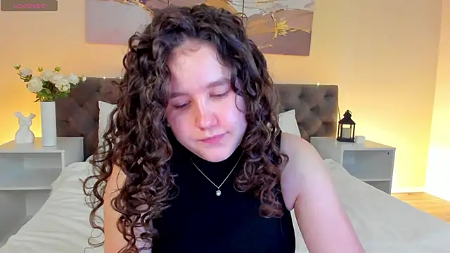 Ariella Sol online show from June 14, 9:22 am