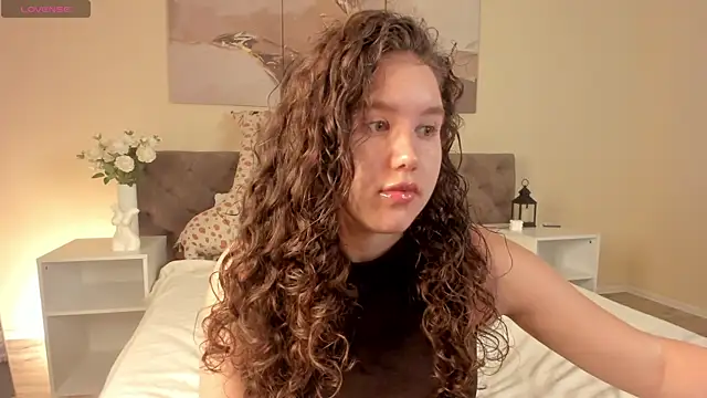 Ariella Sol online show from July 25, 1:04 am