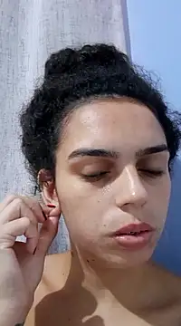 Snapshot of morenamaravilhosa chatting on December 1, 4:29 pm morenamaravilhosa online show from December 1, 4:29 pm