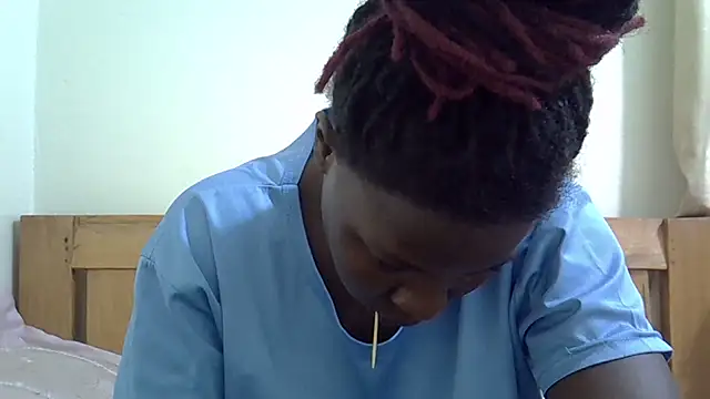 pretty brina online show from March 26, 7:08 pm