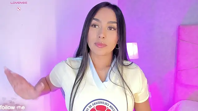 Cameliaa Smiith online show from June 18, 4:24 am