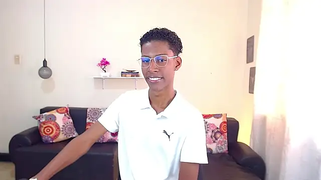 maiki18  online show from January 14, 1:49 pm