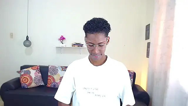 maiki18  online show from January 16, 1:47 pm