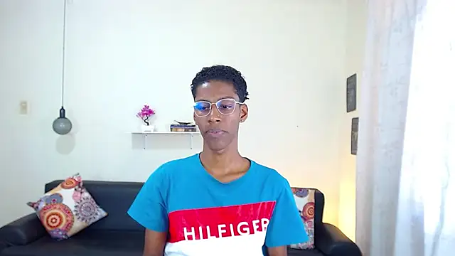 maiki18  online show from January 23, 7:29 pm