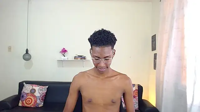 maiki18  online show from January 27, 4:43 pm