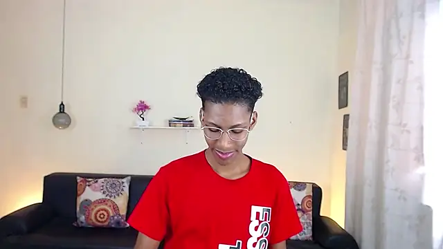 maiki18  online show from February 7, 7:49 pm