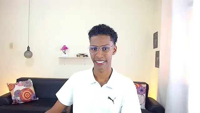 maiki18  online show from February 12, 1:48 pm