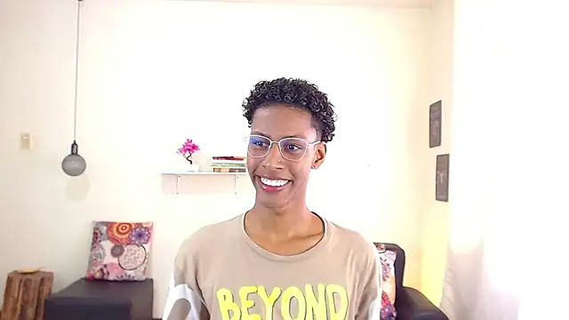 maiki18  online show from March 11, 1:45 pm