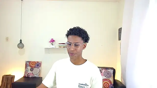 maiki18  online show from March 14, 1:24 pm