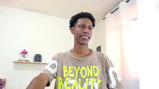 maiki18  online show from March 22, 4:47 pm