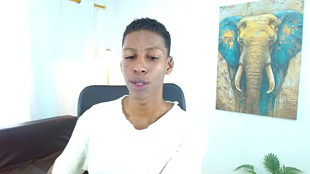 maiki18  online show from December 15, 8:46 pm