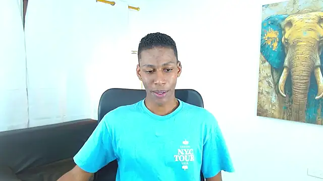 Snapshot of maiki18_ chatting on January 16, 8:35 pm maiki18 online show from January 16, 8:35 pm