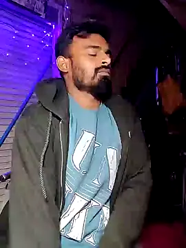 Snapshot of rayhan085 chatting on January 6, 7:45 pm rayhan085 online show from January 6, 7:45 pm