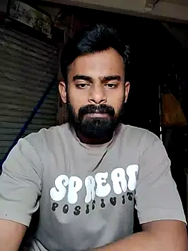 Snapshot of rayhan085 chatting on January 15, 1:45 am rayhan085 online show from January 15, 1:45 am