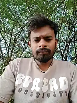 Snapshot of rayhan085 chatting on November 8, 10:26 am rayhan085 online show from November 8, 10:26 am