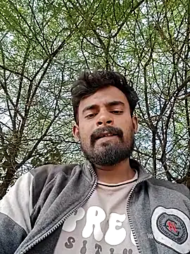 Snapshot of rayhan085 chatting on November 21, 9:08 am rayhan085 online show from November 21, 9:08 am