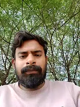 Snapshot of rayhan085 chatting on December 17, 9:26 am rayhan085 online show from December 17, 9:26 am