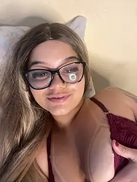 Lolacavalona online show from December 16, 5:17 am