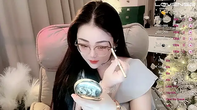 Snapshot of Monica-888 chatting on January 17, 6:44 pm Monica-888 online show from January 17, 6:44 pm