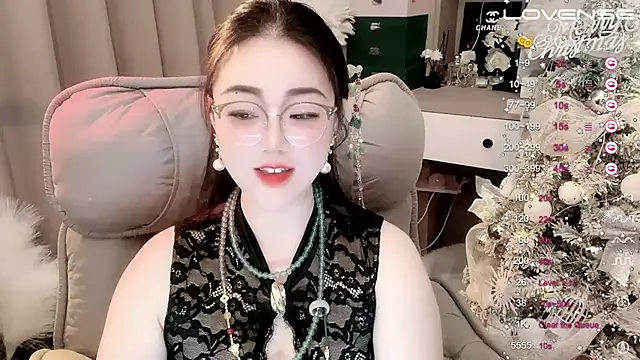 Snapshot of Monica-888 chatting on January 22, 12:06 am Monica-888 online show from January 22, 12:06 am