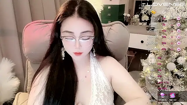 Snapshot of Monica-888 chatting on January 23, 5:45 am Monica-888 online show from January 23, 5:45 am