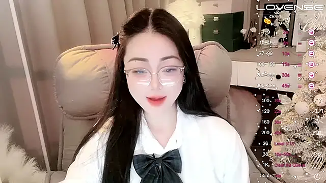 Snapshot of Monica-888 chatting on February 4, 10:13 pm Monica-888 online show from February 4, 10:13 pm