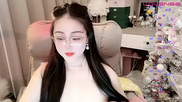 Snapshot of Monica-888 chatting on February 15, 6:23 pm Monica-888 online show from February 15, 6:23 pm