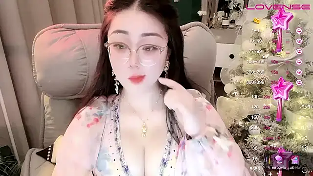 Snapshot of Monica-888 chatting on February 20, 7:08 pm Monica-888 online show from February 20, 7:08 pm