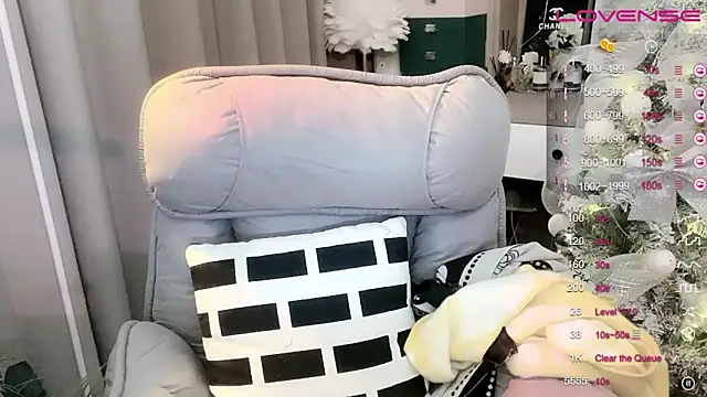 Snapshot of Monica-888 chatting on February 25, 4:53 pm Monica-888 online show from February 25, 4:53 pm
