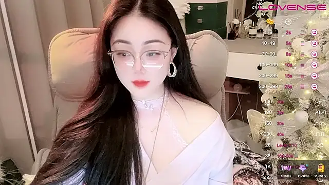 Snapshot of Monica-888 chatting on February 26, 10:53 pm Monica-888 online show from February 26, 10:53 pm