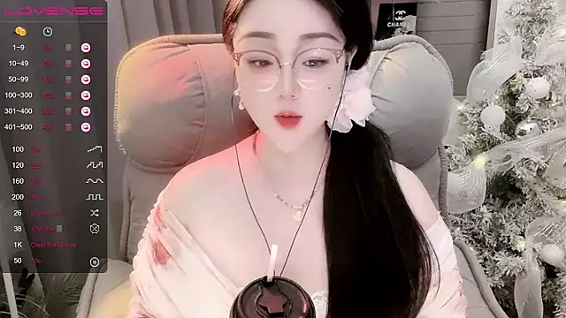 Snapshot of Monica-888 chatting on September 14, 7:13 pm Monica-888 online show from September 14, 7:13 pm