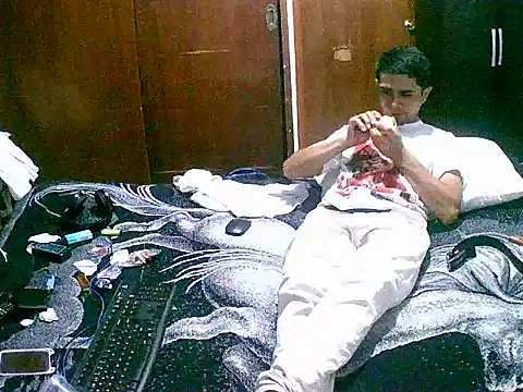 Snapshot of jperezofficial1 chatting on September 14, 8:24 am jperezofficial1 online show from September 14, 8:24 am