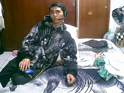 Snapshot of jperezofficial1 chatting on October 9, 5:16 am jperezofficial1 online show from October 9, 5:16 am