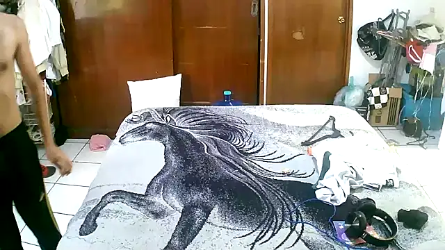 Snapshot of jperezofficial1 chatting on October 9, 7:34 pm jperezofficial1 online show from October 9, 7:34 pm