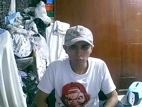 Snapshot of jperezofficial1 chatting on October 14, 5:19 am jperezofficial1 online show from October 14, 5:19 am