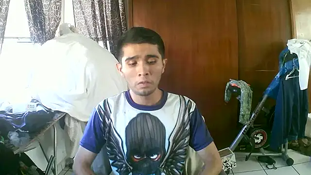 Snapshot of jperezofficial1 chatting on October 19, 10:10 pm jperezofficial1 online show from October 19, 10:10 pm