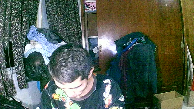 Snapshot of jperezofficial1 chatting on November 1, 4:03 am jperezofficial1 online show from November 1, 4:03 am