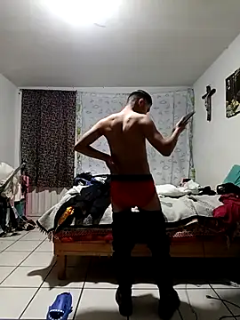 Snapshot of jperezofficial1 chatting on November 16, 4:07 am jperezofficial1 online show from November 16, 4:07 am