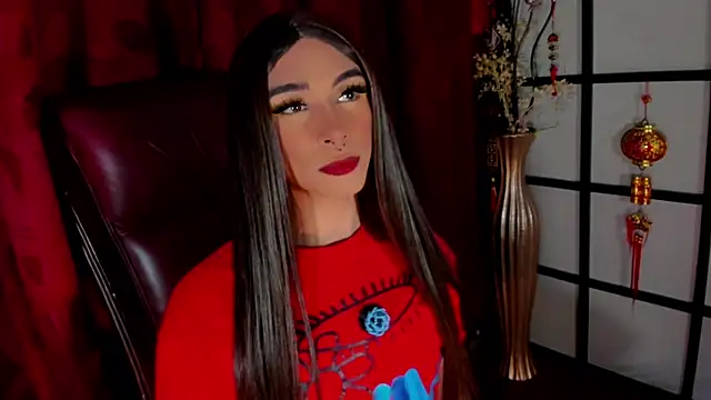 Snapshot of AdharaaMoon chatting on December 10, 5:17 am AdharaaMoon online show from December 10, 5:17 am