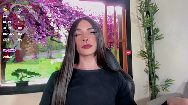 Snapshot of AdharaaMoon chatting on December 10, 11:19 pm AdharaaMoon online show from December 10, 11:19 pm