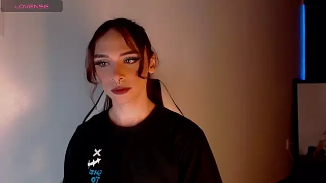 Snapshot of AdharaaMoon chatting on December 14, 7:25 pm AdharaaMoon online show from December 14, 7:25 pm