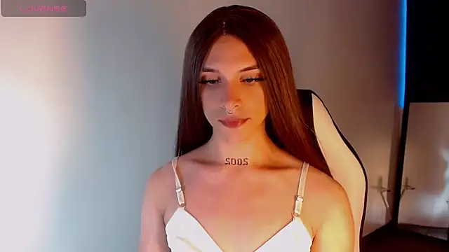 Snapshot of AdharaaMoon chatting on January 6, 10:37 pm AdharaaMoon online show from January 6, 10:37 pm